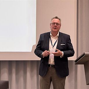 Hartmuth Kremer-Jensen Chief Broking Officer DACH, Deputy CEO Germany, Aon @ 5 SZ Großmakler-Dinner