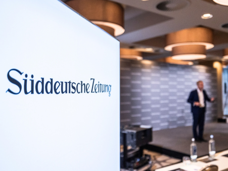 Einblick in die Konferenz - alles was Sie zur 13. SZ-Fachkonferenz The Digital Insurance am 02.12.2025 in Köln wissen müssen