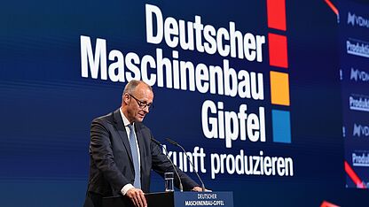 Friedrich Merz auf der Bühne, Deutscher Maschinenbau-Gipfel