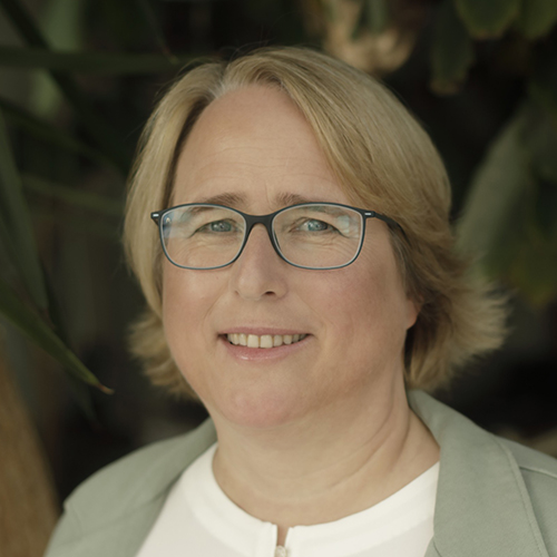 Doris Rudolf, Wissenschaftliche Mitarbeiterin, Koordinationsstelle Pflege und Wohnen, AfA – Arbeitsgruppe für Sozialplanung und Altersforschung, Sprecherin 5. Jahreskonferenz SENIOR LIVING, 27.-28. Oktober 2025, München